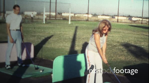 (8mm Vintage) 1971 Golf Driving Range Date 19497