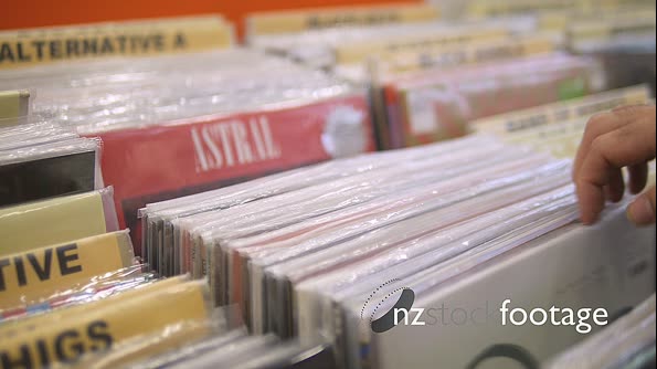 Record CD Store Select 5 24908