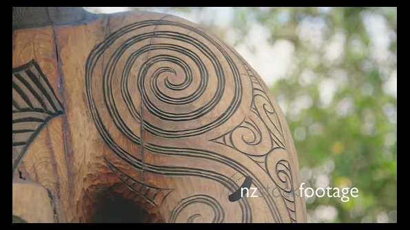 Maori Carving at Karekare beach, Auckland, New Zealand 26700
