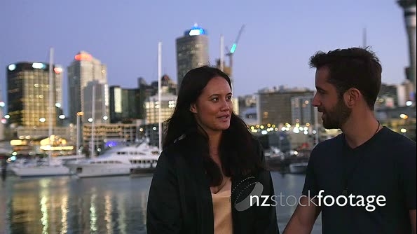 Young couple Auckland city nightlife 3 26855